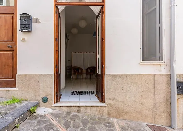 Apartment In Monolocale Meligunis *